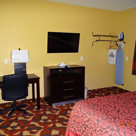 Days Inn & Suites By Wyndham El Dorado Pokoj fotografie