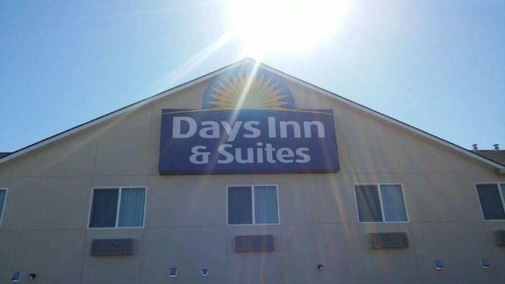 Days Inn & Suites By Wyndham El Dorado Exteriér fotografie